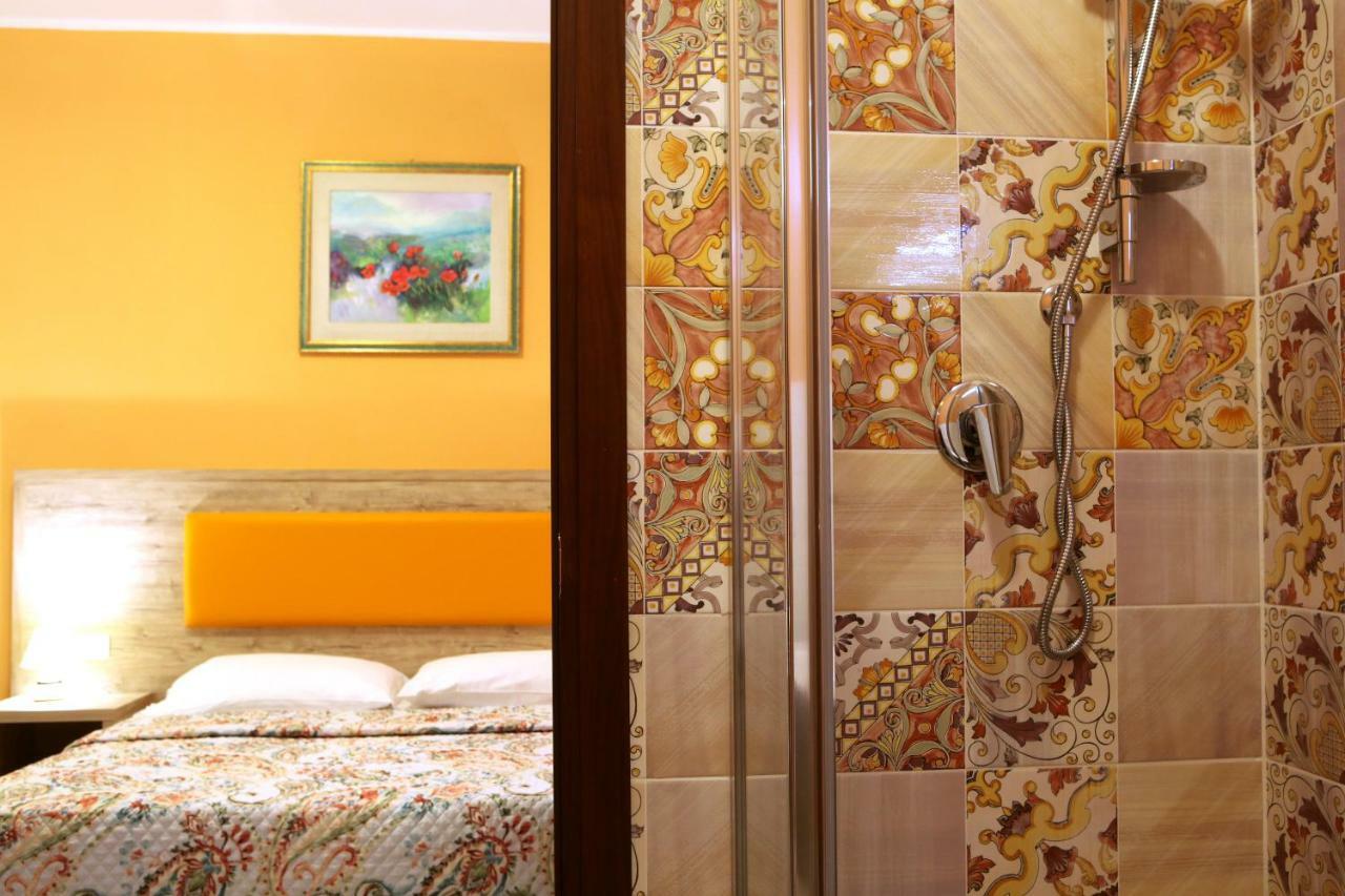 La Casa Di Nonno Giulio Bed & Breakfast Porto Sant'Elpidio Bagian luar foto