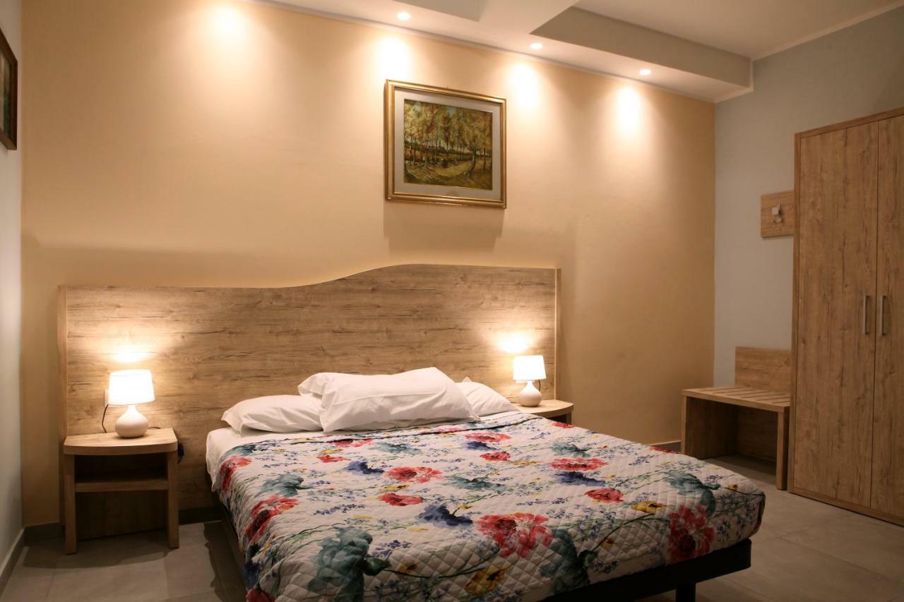 La Casa Di Nonno Giulio Bed & Breakfast Porto Sant'Elpidio Bagian luar foto